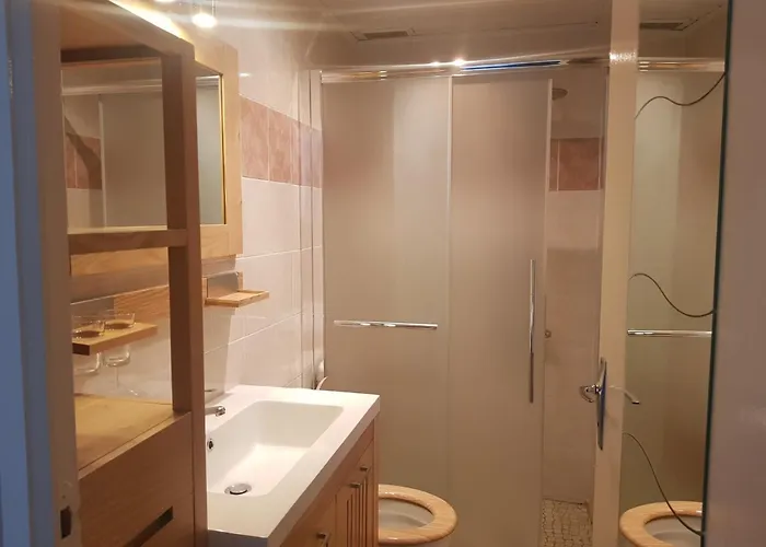 Maisonnette Calme Proche Avec Parking Et Animaux Admis - Fr-1-194-443