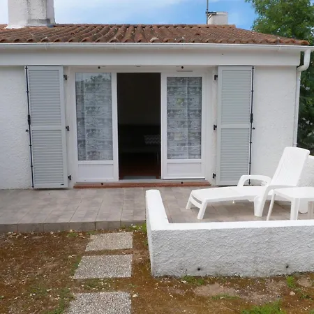 Maisonnette Calme Proche Avec Parking Et Animaux Admis - Fr-1-194-443 Holiday home *