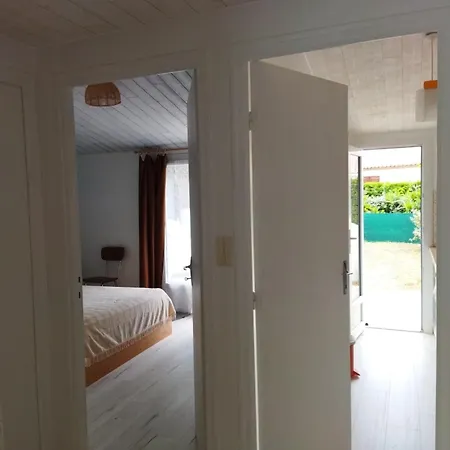 Maisonnette Calme Proche Avec Parking Et Animaux Admis - Fr-1-194-443 Nyaraló