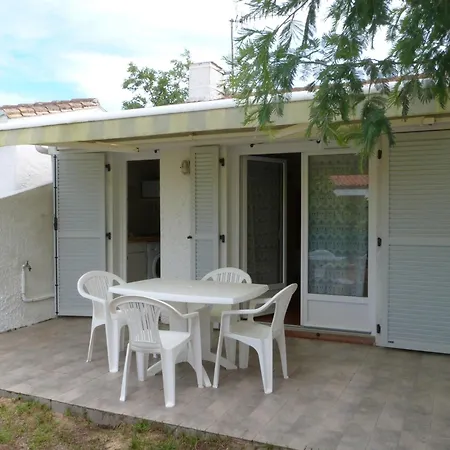 Holiday home Maisonnette Calme Proche Avec Parking Et Animaux Admis - Fr-1-194-443 La Tranche-sur-Mer