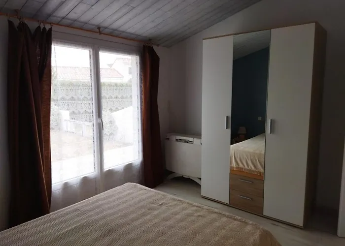 Maisonnette Calme Proche Avec Parking Et Animaux Admis - Fr-1-194-443 La Tranche-sur-Mer